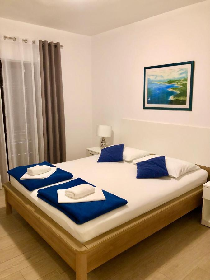Hotel B&B Chamberlain มิลนา ภายนอก รูปภาพ