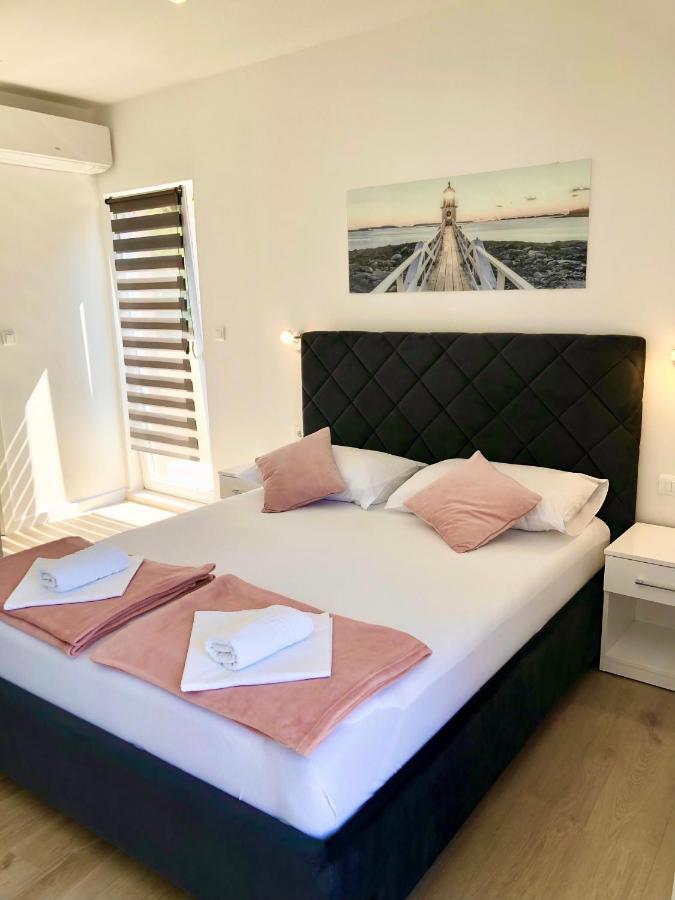Hotel B&B Chamberlain มิลนา ภายนอก รูปภาพ