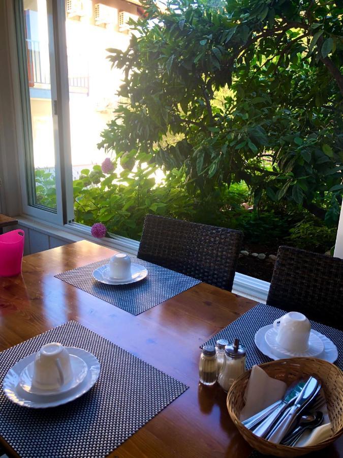 Hotel B&B Chamberlain มิลนา ภายนอก รูปภาพ