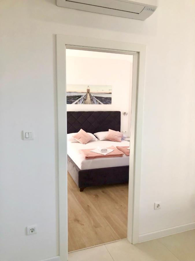 Hotel B&B Chamberlain มิลนา ภายนอก รูปภาพ