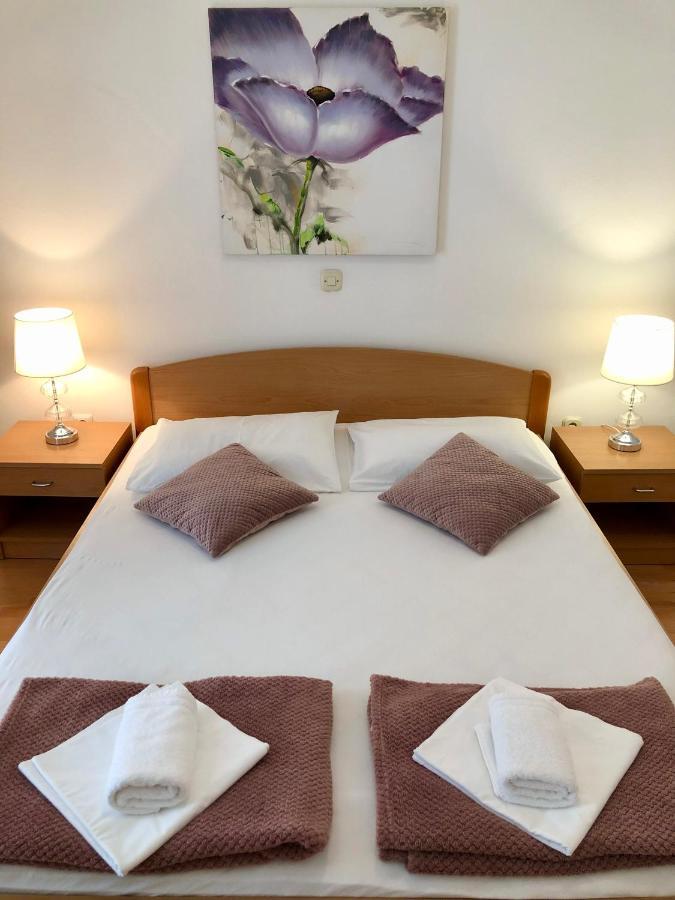 Hotel B&B Chamberlain มิลนา ภายนอก รูปภาพ