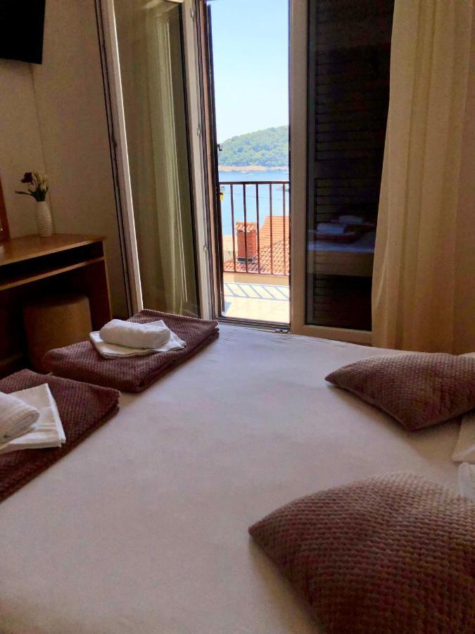 Hotel B&B Chamberlain มิลนา ภายนอก รูปภาพ